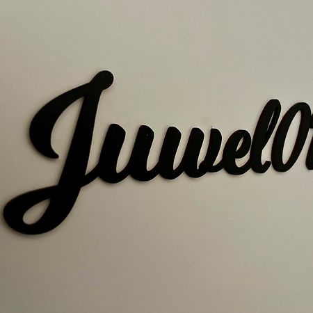 Отель Juwel 01 Трибен Экстерьер фото
